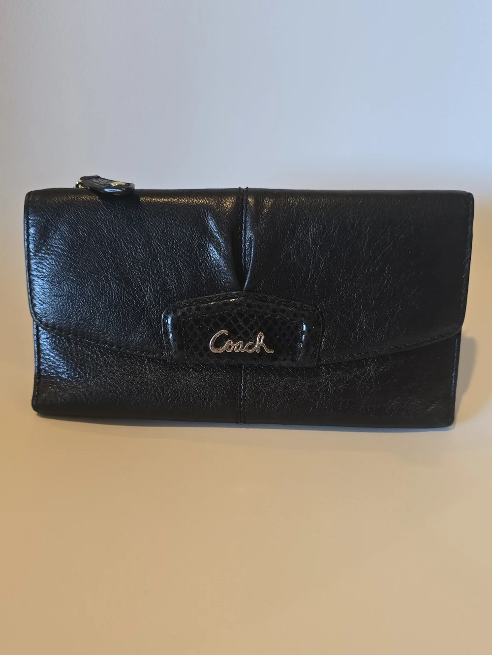 Vintage Coach Black Leather Continental Wallet with Signature Logo